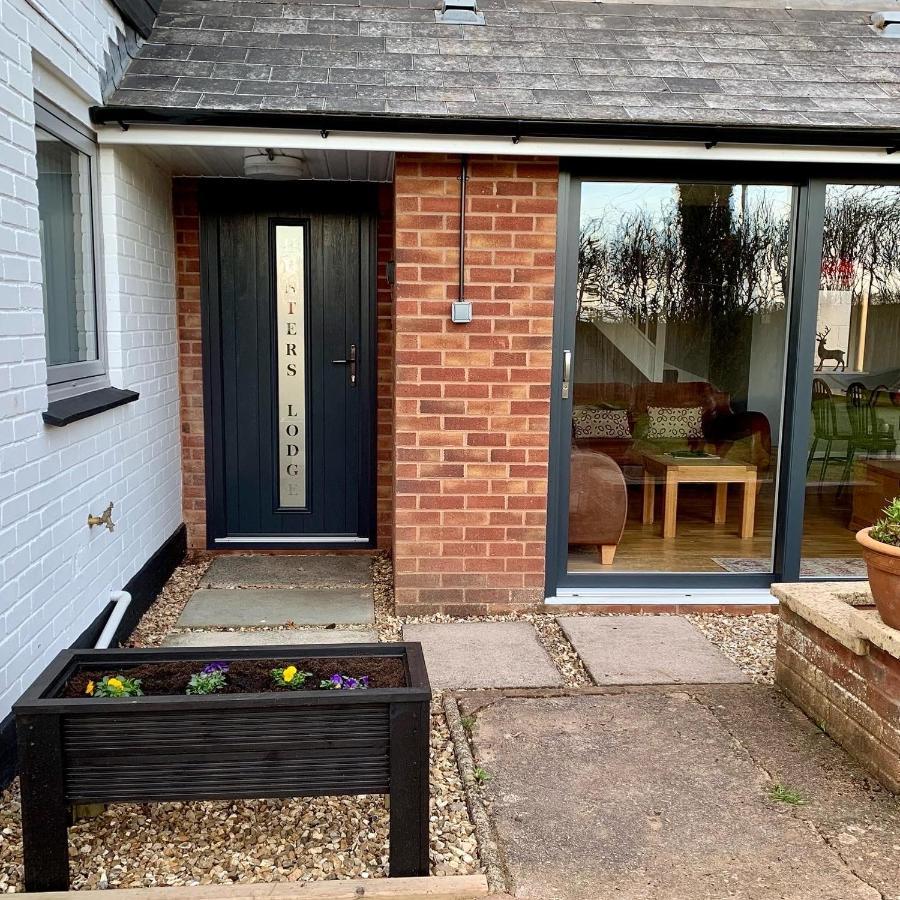 Hunters Lodge Exeter, Free Parking, Country Views, Great Wi-Fi, Large Garden Poltimore 外观 照片